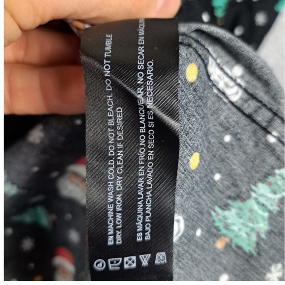 NWT Denim & Flower Ricky Singh Men's Large Festive Black Santa Shirt - Picture 11 of 11